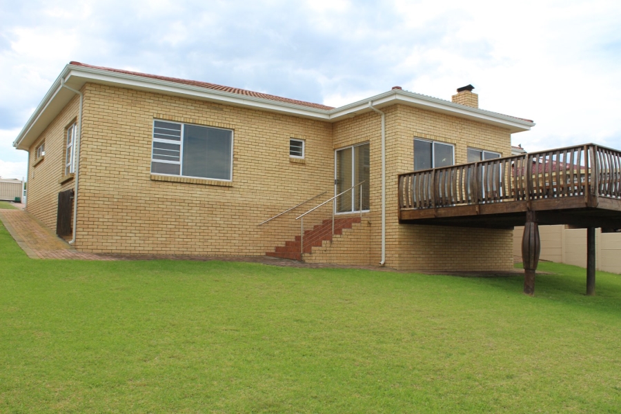  Bedroom Property for Sale in Dana Bay Western Cape